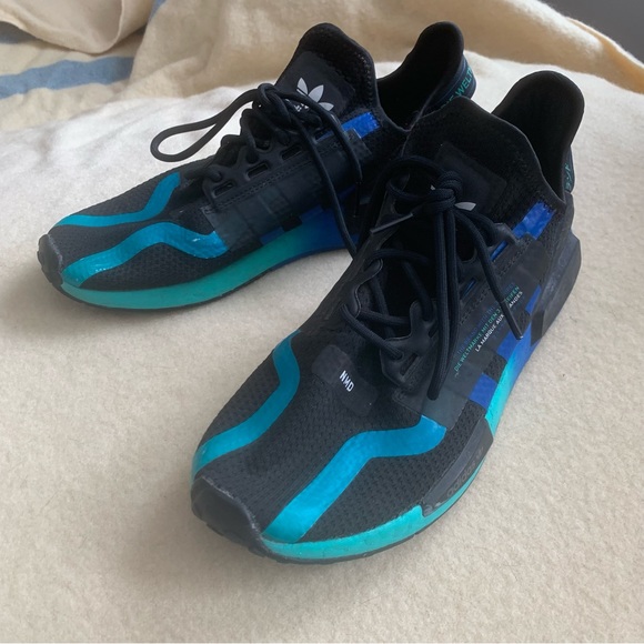 Adidas NMD R1 V2 aqua gradient 8.5 - Picture 2 of 6